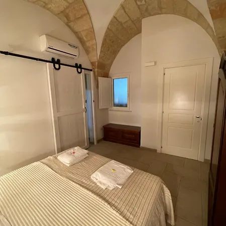 Ξενοδοχείο με διαμερίσματα Corte Scarcia 3*