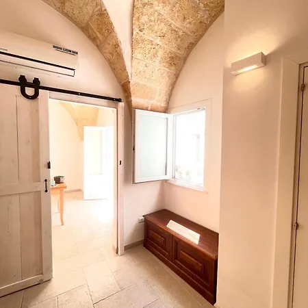 Corte Scarcia מלון דירות אוג'נטו