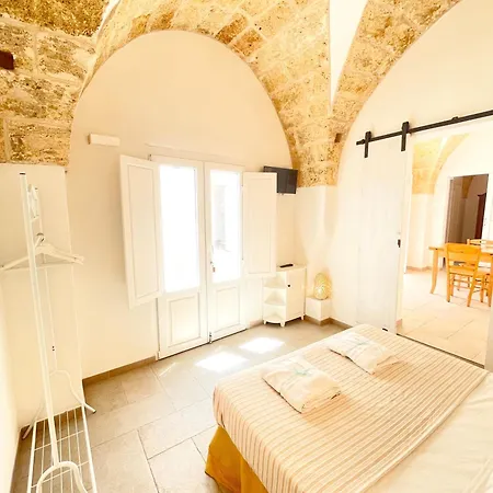 Corte Scarcia מלון דירות