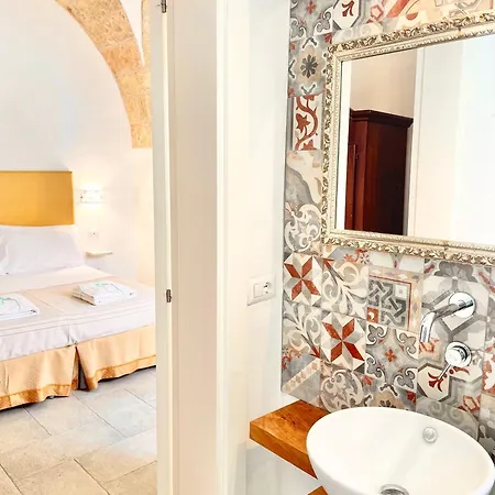 מלון דירות Corte Scarcia 3*