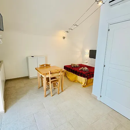 Corte Scarcia מלון דירות